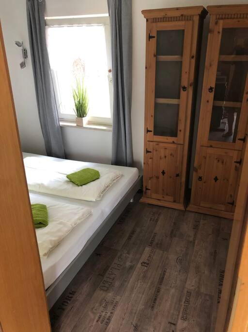 Gemuetlicher Bungalow In Cottbus - Sielow Extérieur photo